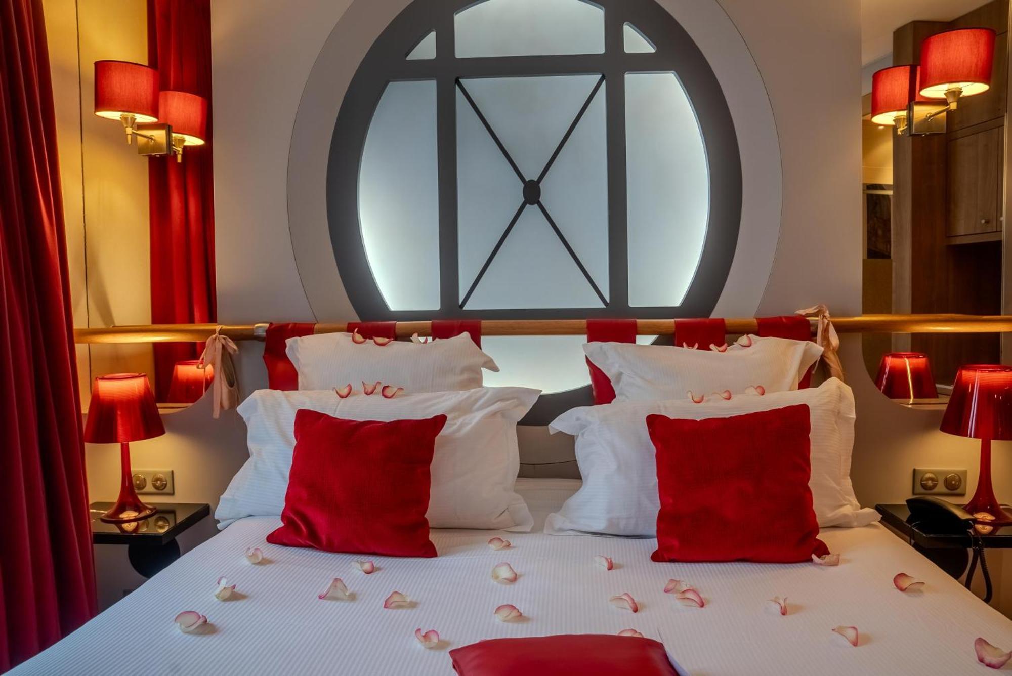 Secret De - & (adults Only) 4* Parigi