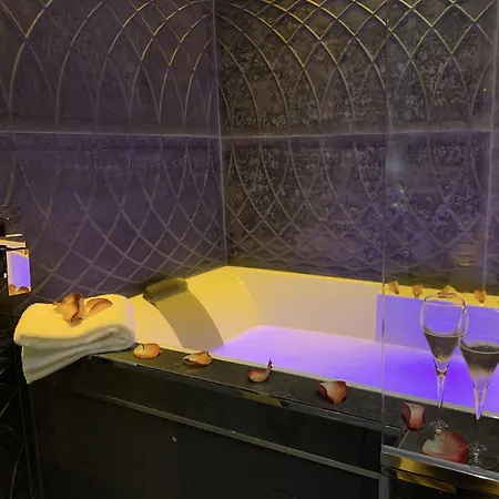 Hotel Secret De - & (adults Only) Parigi